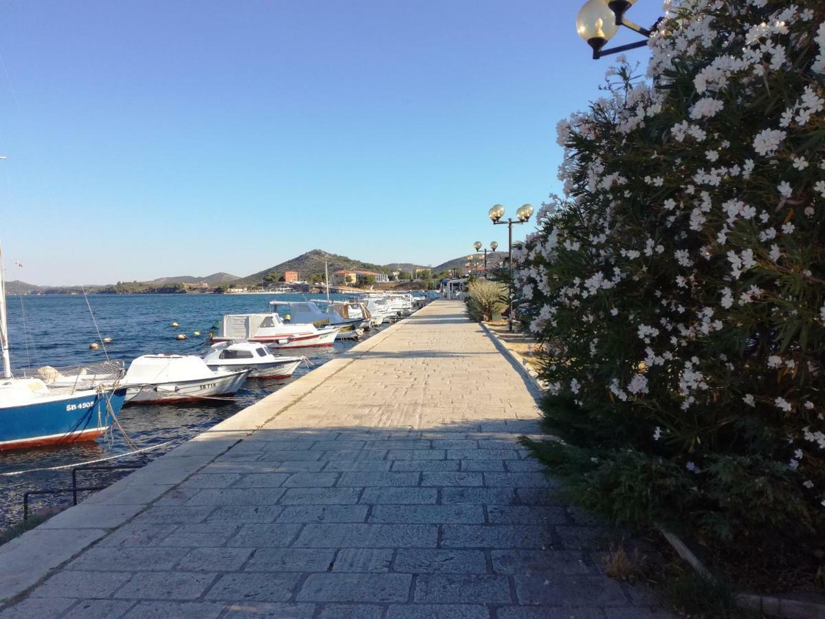 Ferienwohnung Antini Trudi Šibenik Exterior foto